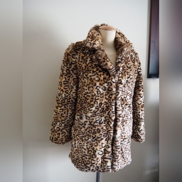 Design Lab Leopard Faux Fur Jacket - Picture 3 of 5